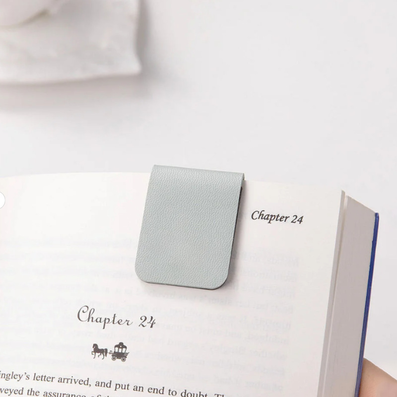 Premium Leather Magnetic Bookm - огляд і ціна Bookmark Magnetic Clip