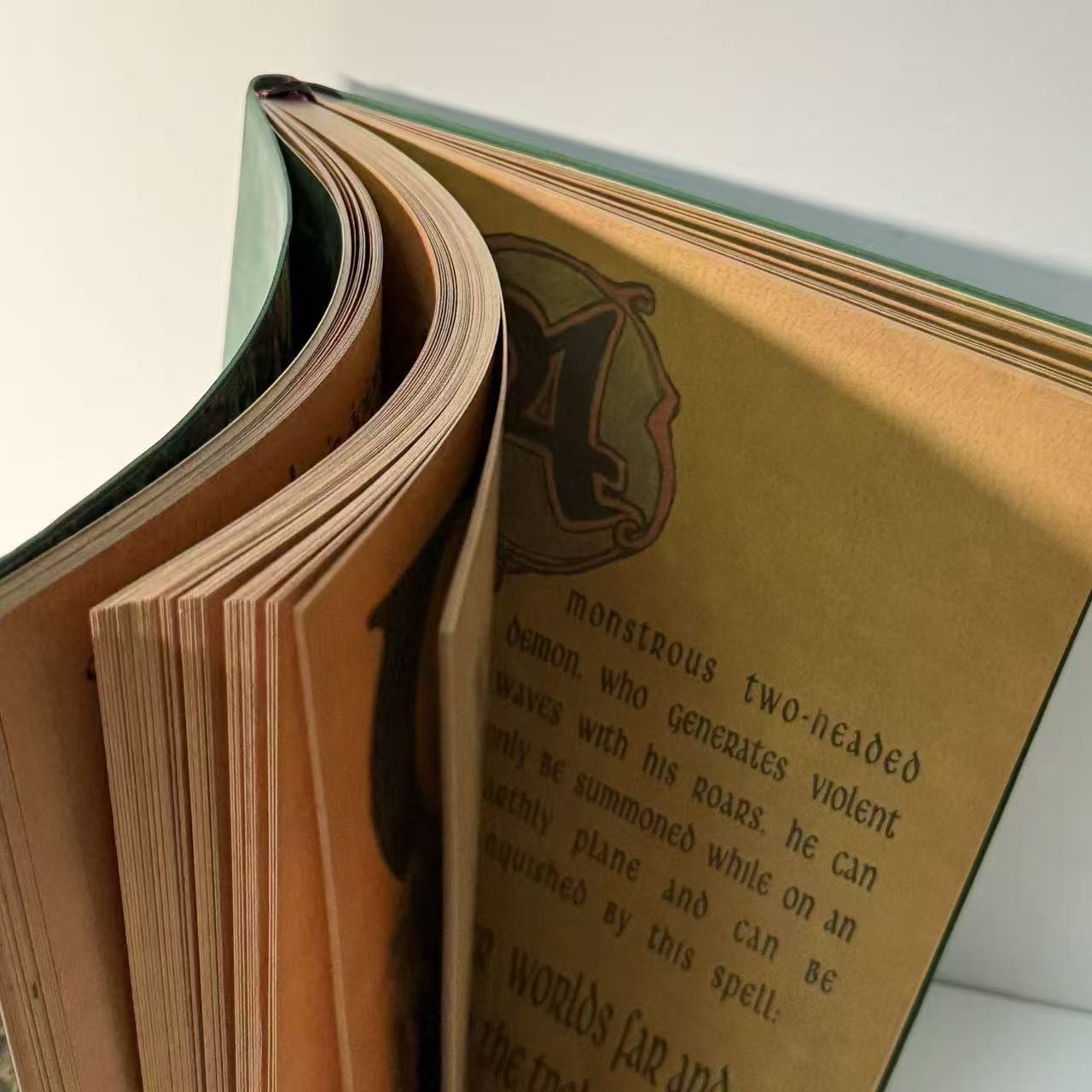 Celtic Triquetra Trinity Knot  - огляд і ціна Journal Leather Hardcover